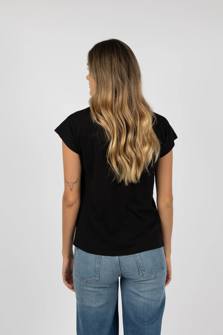 Must Have V-Neck - Black