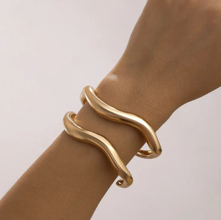 Jagger Bangle - Gold